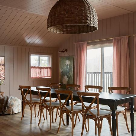The June Motel, Beaver Valley Kimberley Екстер'єр фото